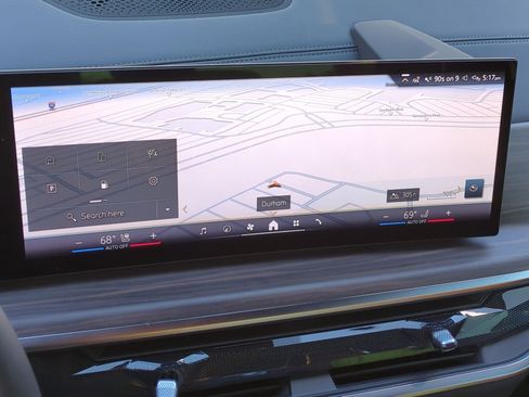 Used 2026 BMW X5 xDrive50e image 24