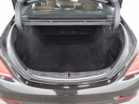 Used 2014 Mercedes-Benz S 550 Sedan image 35