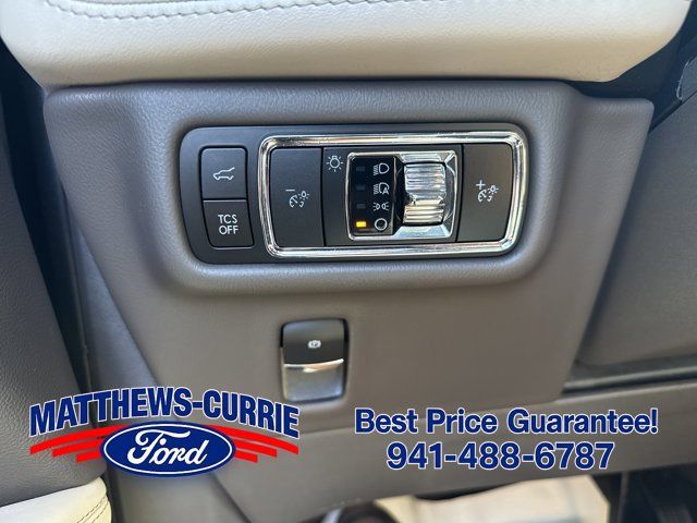 Used 2023 Lincoln Nautilus AWD w/ Premium Package image 25