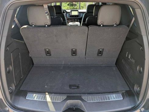 Used 2024 Chevrolet Tahoe Z71 w/ Luxury Package AWD/4WD image 28