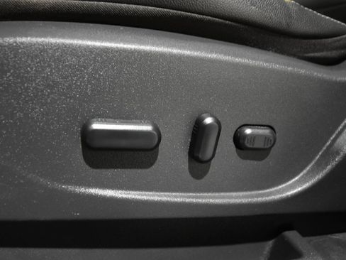 Used 2014 Ford Escape Titanium FWD image 11