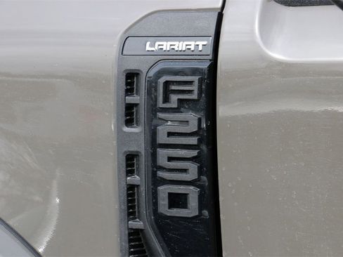 New 2026 Ford F250 Lariat w/ Black Appearance Package image 11