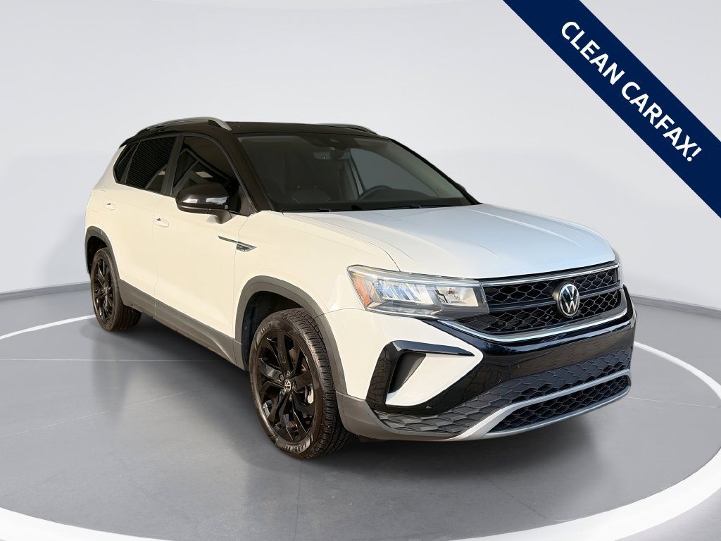 Certified 2023 Volkswagen Taos SE w/ Panoramic Sunroof Package FWD image 42