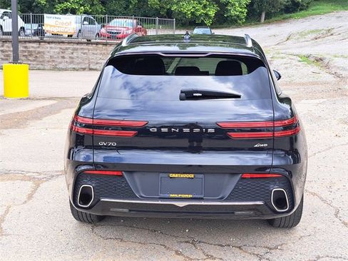 Used 2025 Genesis GV70 2.5T image 4