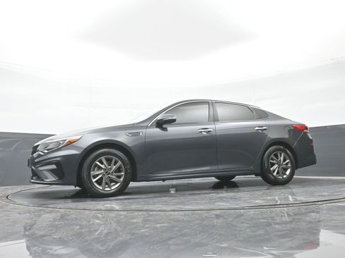 Used 2020 Kia Optima LX image 40
