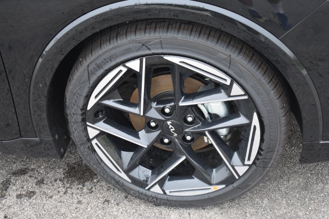 New 2026 Kia K4 EX w/ GT-Line Premium Package FWD image 12