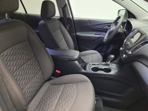 Used 2019 Chevrolet Equinox LT FWD image 21