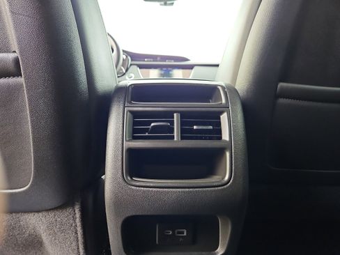 Used 2020 Cadillac XT5 Luxury image 23