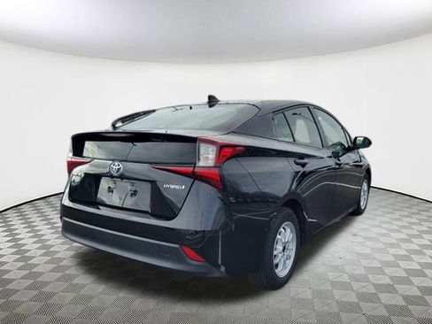 Used 2022 Toyota Prius L Eco image 9