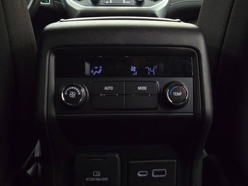 Used 2023 GMC Acadia SLE w/ Driver Convenience Package image 34