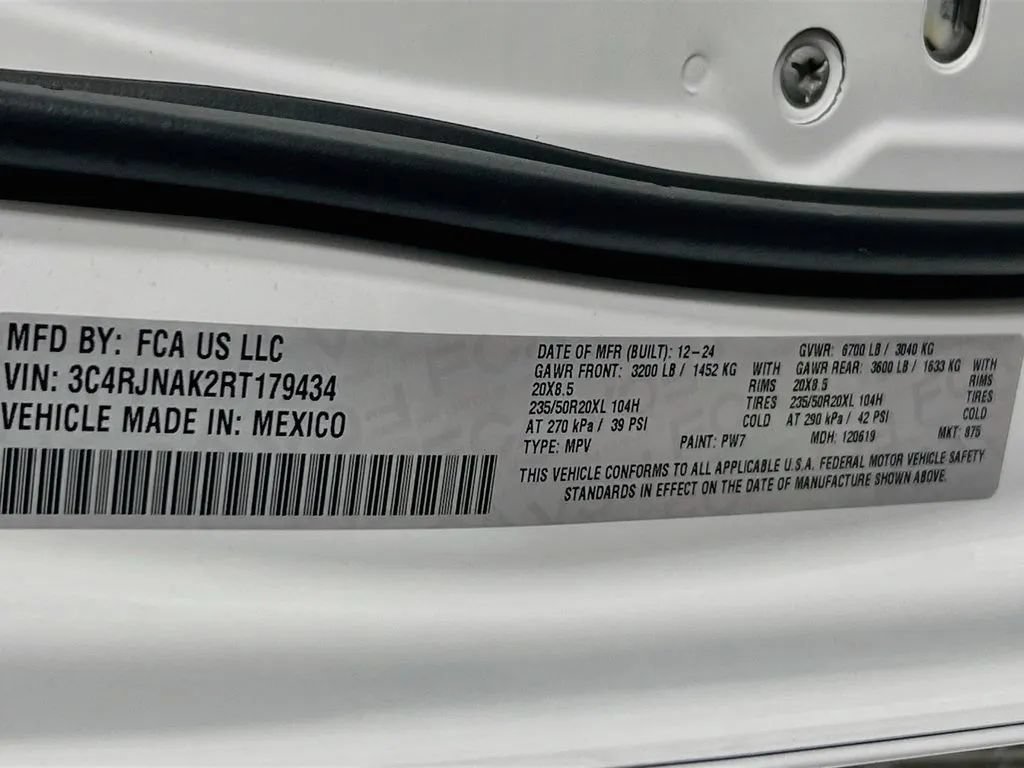 Used 2024 Jeep Wagoneer Launch Edition AWD/4WD image 33