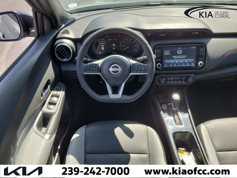 Used 2024 Nissan Kicks SR w/ SR Premium Package FWD image 15