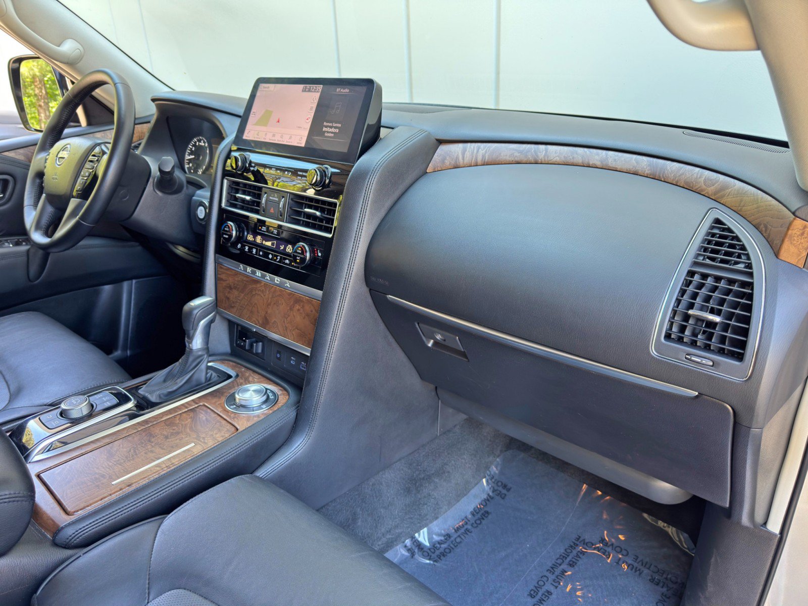 Used 2021 Nissan Armada SL w/ Captain's Chairs Package AWD/4WD image 15