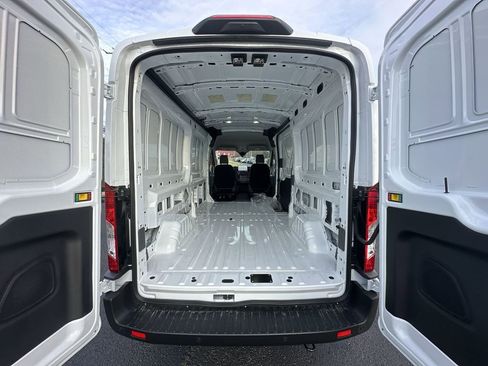 New 2026 Ford Transit 250 148 Medium Roof RWD image 22