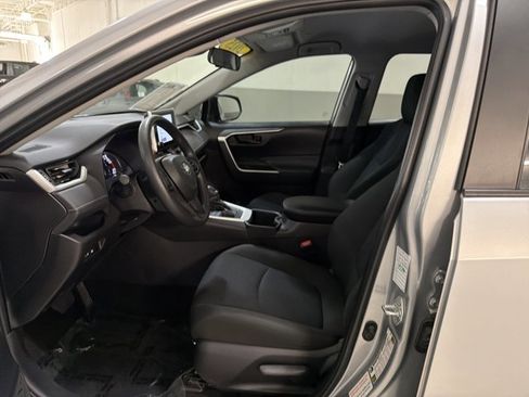 Used 2025 Toyota RAV4 LE image 15
