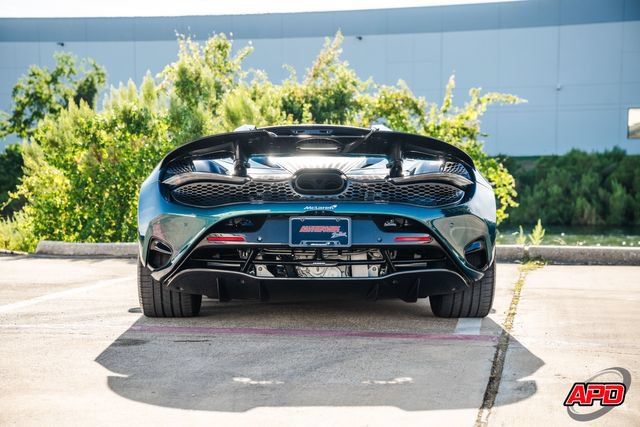 Used 2024 McLaren 750S Spider RWD image 19
