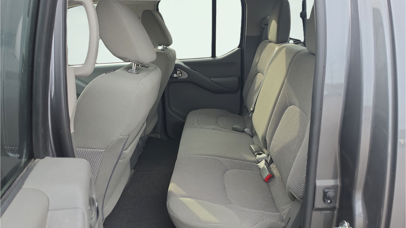Used 2018 Nissan Frontier SV w/ Value Truck Package RWD image 16