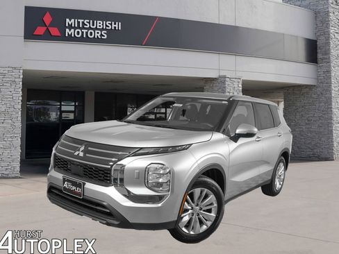 New 2026 Mitsubishi Outlander ES AWD/4WD image 1