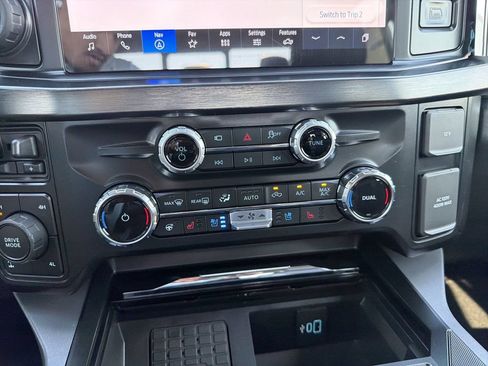 New 2026 Ford F250 Lariat w/ Black Appearance Package AWD/4WD image 24