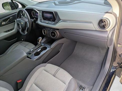 Used 2020 Chevrolet Blazer LT FWD image 21