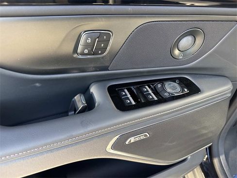 New 2026 Lincoln Nautilus Reserve w/ Jet Appearance Package image 19