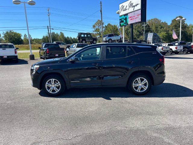 Used 2024 GMC Terrain SLE FWD image 6