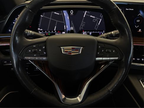 Used 2022 Cadillac Escalade Premium Luxury w/ Performance Package image 19