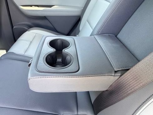 Used 2019 Chevrolet Blazer LT w/ Sound & Technology Package FWD image 16