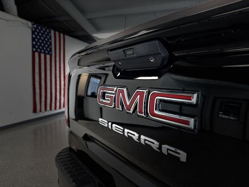Used 2019 GMC Sierra 1500 Elevation w/ Elevation Value Package AWD/4WD image 27