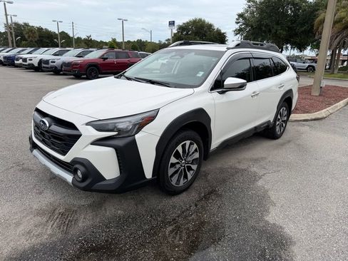 Used 2023 Subaru Outback Touring XT AWD/4WD image 13