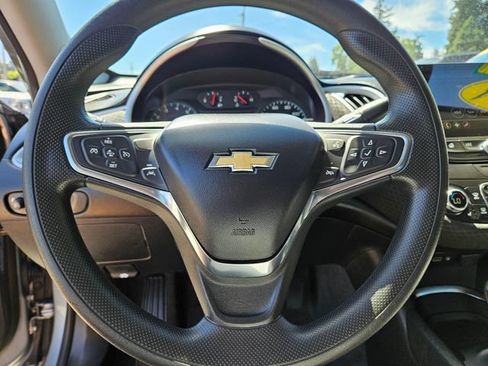 Used 2024 Chevrolet Malibu LT FWD image 26
