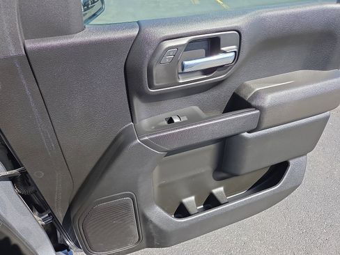 Used 2022 Chevrolet Silverado 1500 Custom image 17