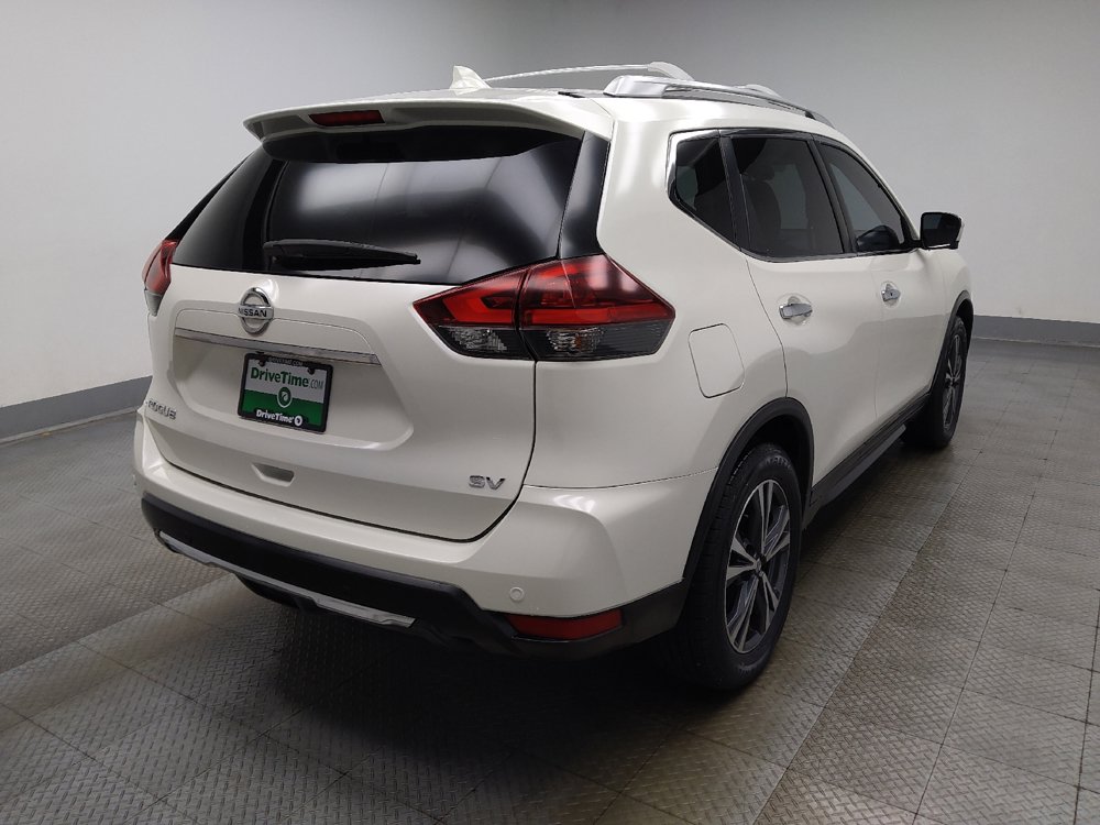 Used 2020 Nissan Rogue SV w/ Sun & Sound Touring Package FWD image 9