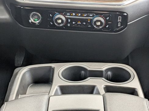 Used 2023 Chevrolet Silverado 1500 LT AWD/4WD image 20