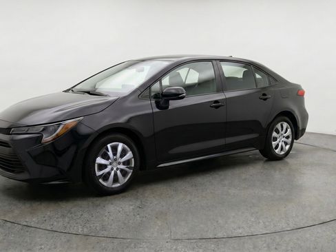 Used 2025 Toyota Corolla LE FWD image 3