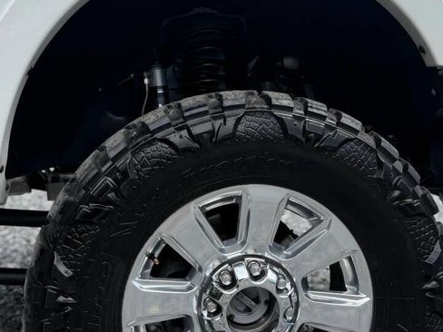 Used 2021 Ford F350 Platinum w/ Tremor Off-Road Package AWD/4WD image 10
