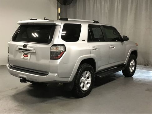 Certified 2020 Toyota 4Runner SR5 RWD image 8