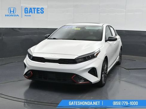 Used 2023 Kia Forte GT-Line w/ GT-Line Premium Package FWD image 5