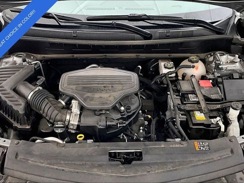 Used 2025 Cadillac XT6 Premium Luxury image 13