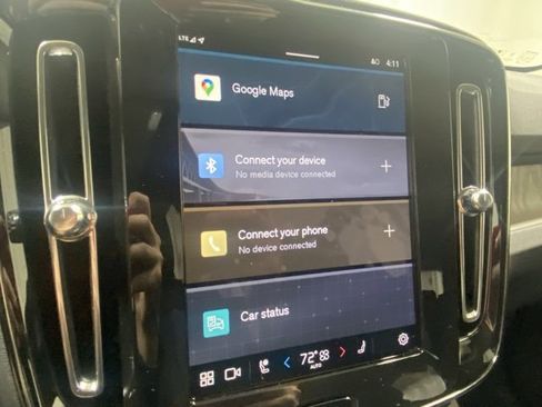 Certified 2025 Volvo XC40 B5 Ultra image 18