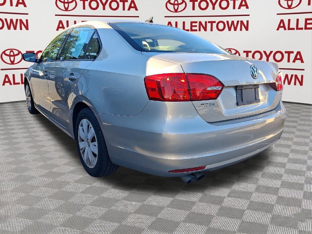 Used 2014 Volkswagen Jetta SE FWD image 4