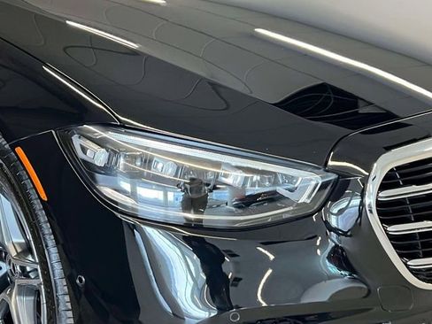 Certified 2023 Mercedes-Benz S 500 4MATIC image 9