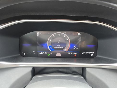 New 2026 Volkswagen Taos SE FWD image 21