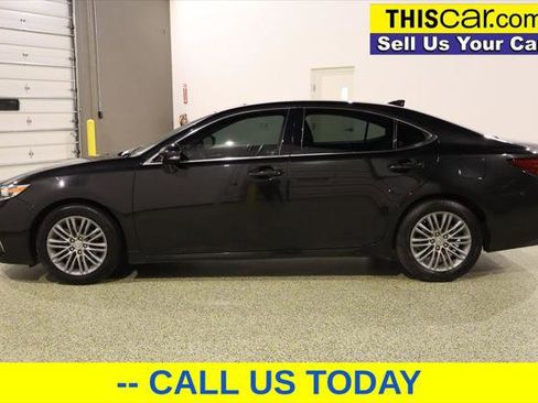 Used 2016 Lexus ES 350 w/ Premium Package w/Wood Trim image 4