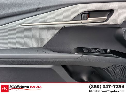 Certified 2025 Toyota Camry SE AWD/4WD image 10