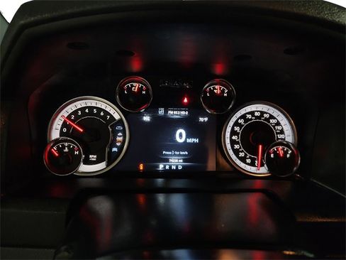 Used 2020 RAM 1500 Classic SLT w/ Luxury Group image 11