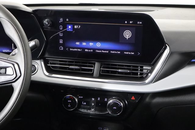 Used 2026 Chevrolet Trax LT FWD image 25
