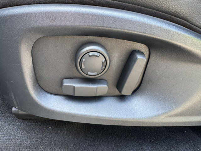 Used 2018 Jaguar E-PACE SE AWD/4WD image 19