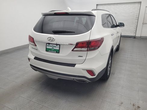 Used 2018 Hyundai Santa Fe SE AWD/4WD image 7
