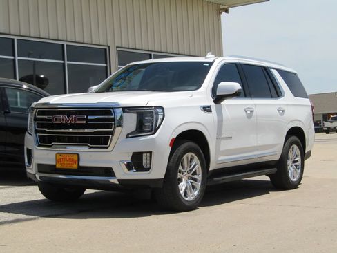 Used 2021 GMC Yukon SLT w/ SLT Luxury Package AWD/4WD image 12